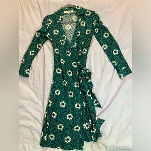 Diane von Furstenberg DVF Green Floral Wrap Dress